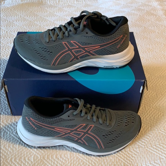 asics size 6